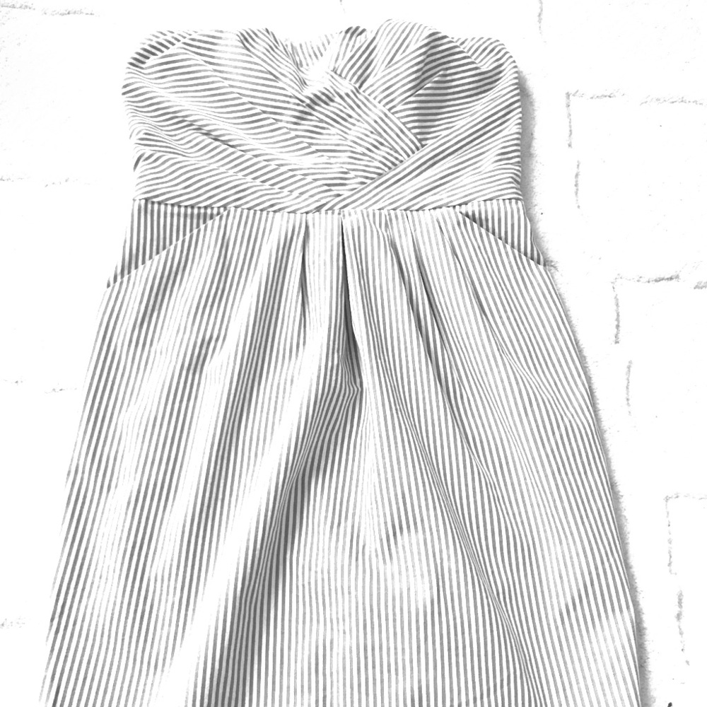 French Connection size 8P mini strapless dress